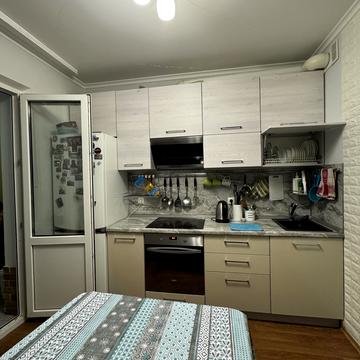 Бориса Гмирі вул., 16