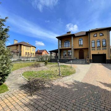 Сонячна вул.