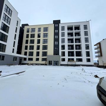 Героїв Крут вул., 10