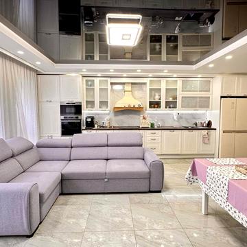 Польова вул., 35 Б