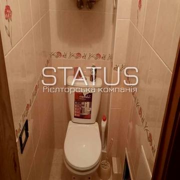 Юрія Побєдоносцева бульв., 11