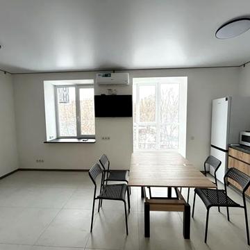 Мольєра вул., 77