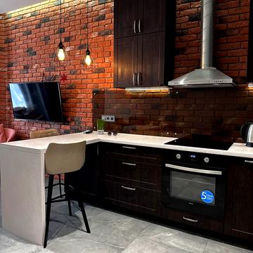 Академіка Філатова вул., 2/1