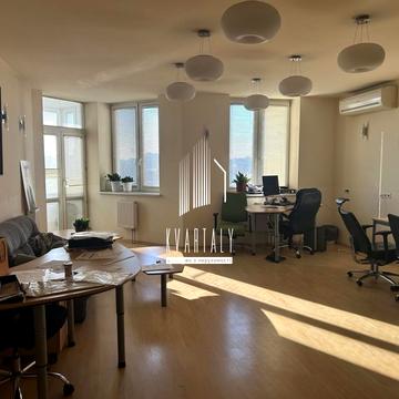 Саперно-Слобідська вул., 22