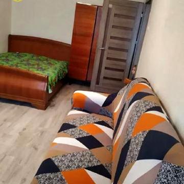 Євгена Чикаленка вул., 62/2