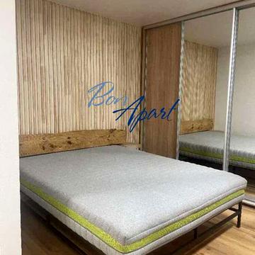 Метробудівська вул., 5