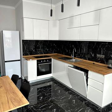 Валерія Самофалова вул. (Каманіна), 16а/2