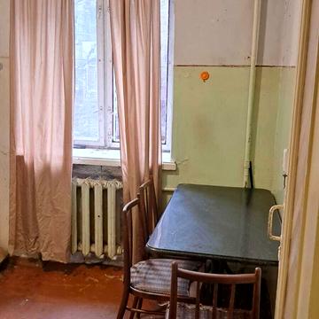 Солідарності вул. (Володимира Ошка), 8