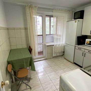 Санаторна вул., 18