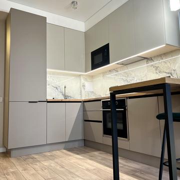 Дегтярівська вул., 25-Е