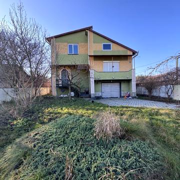 Дачна вул., 13-а