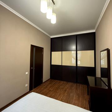 Театральний пров. (Чайковського), 12