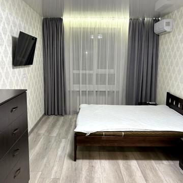 Сімейна вул., 6