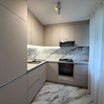 Тершаковців вул. (), 2