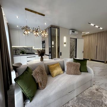 24 Серпня вул., (Будинок 4)