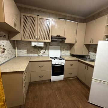 Українська вул., 7-Е