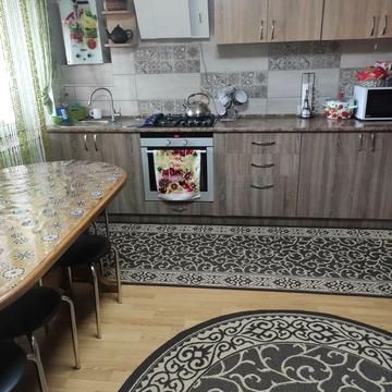 Лісова вул., 1/1