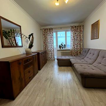 Олени Теліги вул., 49