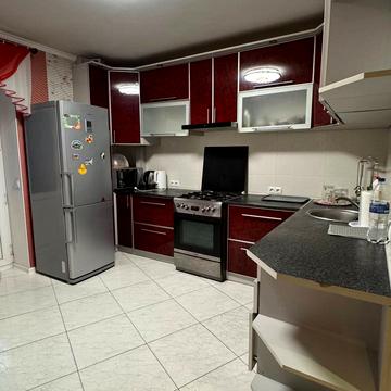 Максима Залізняка вул., 22/1