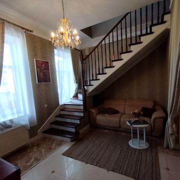 Івана Франка вул., 79