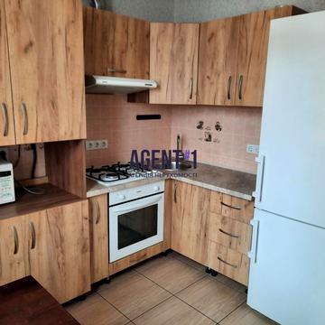 Львівська вул., 1а к5