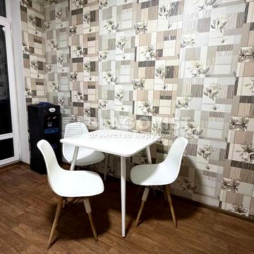 Вацлава Гавела бульв. (Івана Лепсе), 28