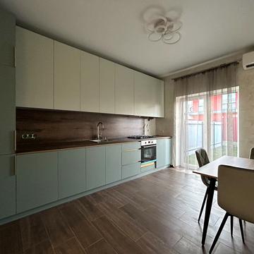 Остромирська вул.