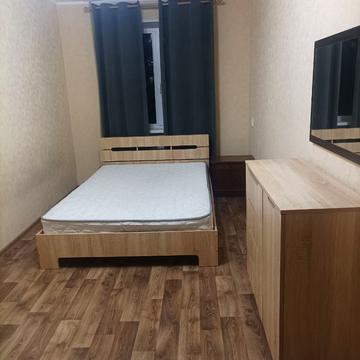 Академіка Янгеля вул., 9