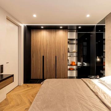 Джона Маккейна вул. (Івана Кудрі), 1-Б