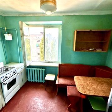 Лазурна вул., 14