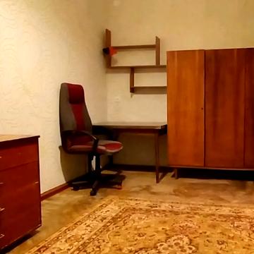 Новодарницька вул., 3