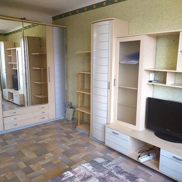 Сергія Берегового вул. (Мартиросяна), 2/6