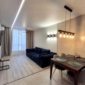 Зарічна вул., 2