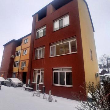 Рильського вул., 3