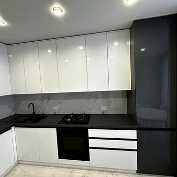 Степана Бандери вул., 77-Б