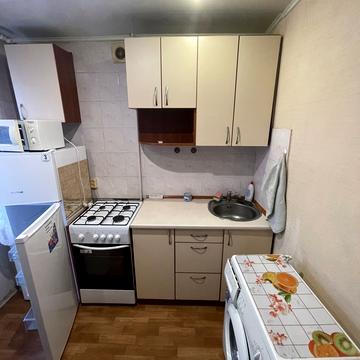 Богдана Хмельницького просп. (Героїв Сталінграда), 12-Г