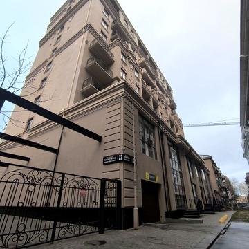 Карантинна вул., 22