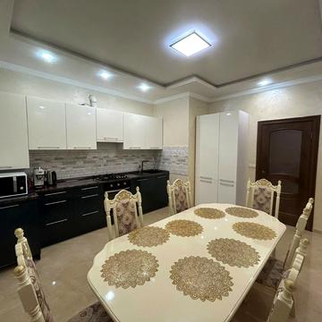 Августина Волошина вул., 3