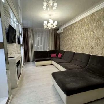 Тарасівська вул., 5