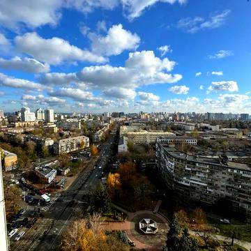 Дегтярівська вул., 17 к1