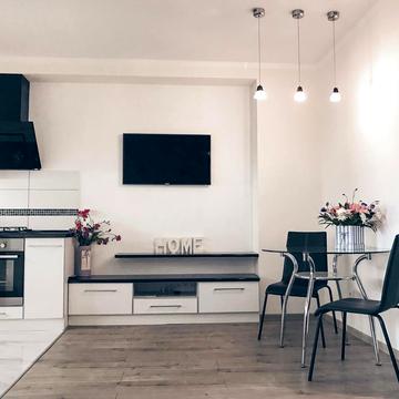 Добровольців вул. (Маршала Говорова), 10г