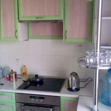 Анни Ахматової вул., 4