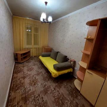 Будівельників вул., 24