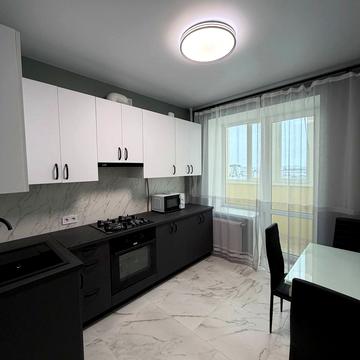 Бишівська вул., (Будинок 12)