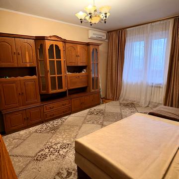 Михайла Гришка вул., 10