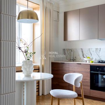 Миколи Міхновського бульв. (Дружби народів), 24/2