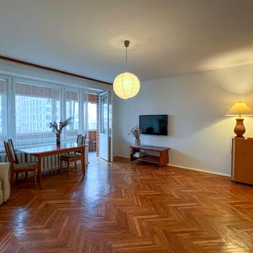 Тарасівська вул., 21