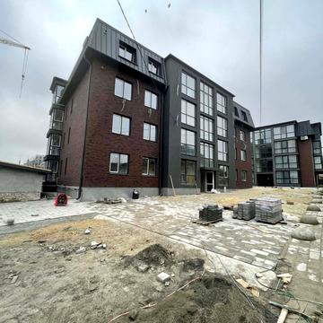 Білогірська вул., 13