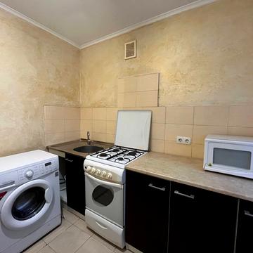 Сухомлинського вул., 4/4