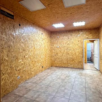 Староміська вул., 35